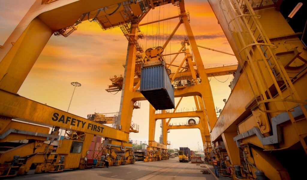container operation in port series